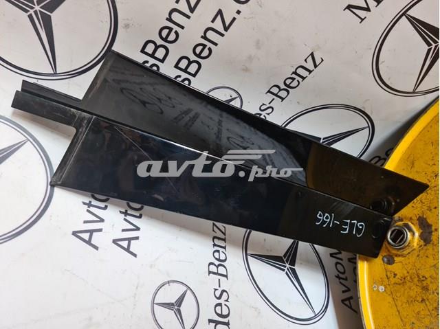 Накладка передніх дверей, правої, вертикальної A1666900087 MERCEDES