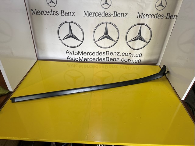 Рама вітрового скла права A1666901280 MERCEDES