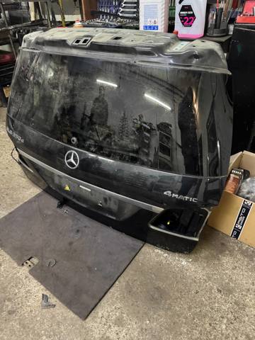 Треті двері A1667405200 MERCEDES