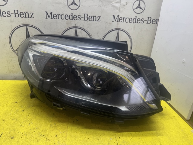 Фара основна права A1668200859 MERCEDES