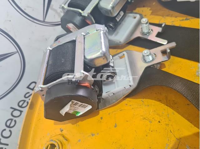 Пасок безпеки задній правий A1668603285 MERCEDES