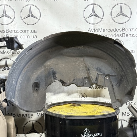 Підкрилок задній правий A1668841422 MERCEDES