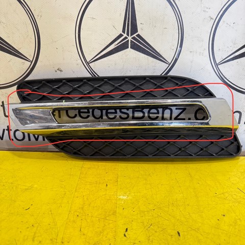 Ободок/окантовка фари протитуманної, лівий A1668850774 MERCEDES
