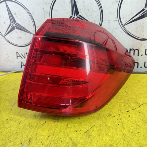 Задні ліхтарі A1669067601 MERCEDES