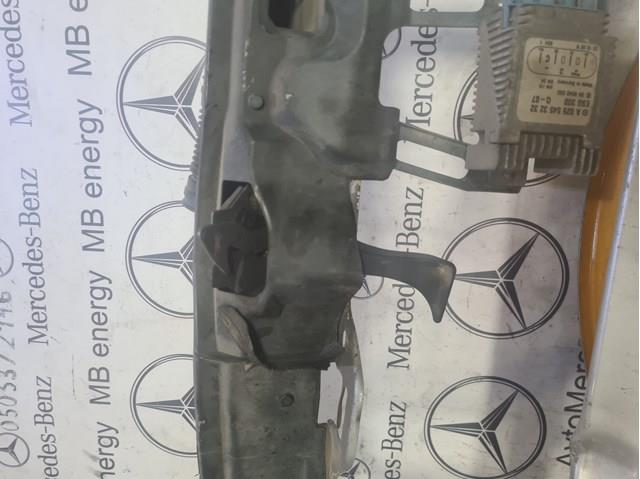 Замок кришки капота A1688800160 MERCEDES