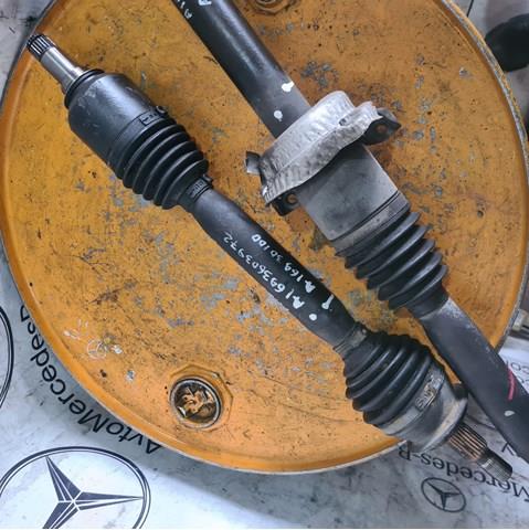Привід лівий A1693603972 MERCEDES