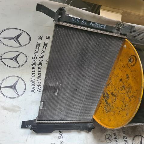 Радіатор двигуна A1695000604 MERCEDES