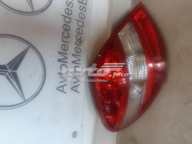 Ліхтар задній лівий A1718200164 MERCEDES