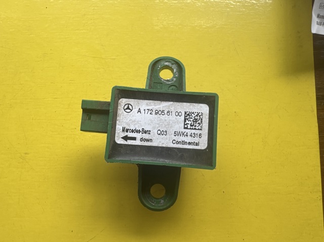 Датчик Ейрбег передній A1729056100 MERCEDES