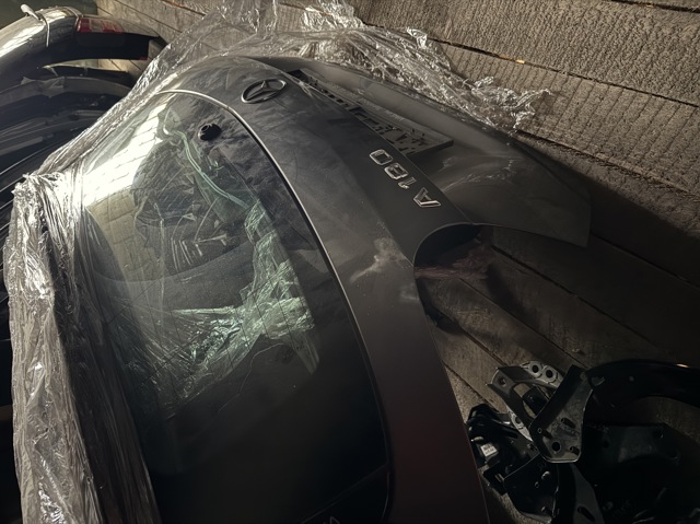 П'яті двері A1767400105 MERCEDES