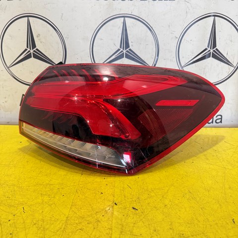 Ліхтар задній правий, зовнішній A1779067400 MERCEDES