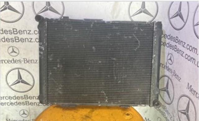 Радіатор двигуна A2015004903 MERCEDES