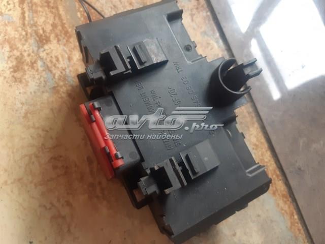 Коробка запобіжників A2035450803 MERCEDES