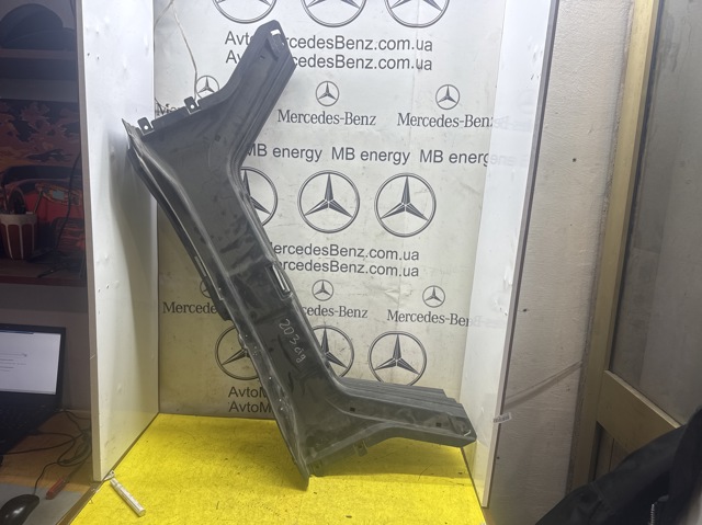 Накладка задньої панелі багажника A2036900525 MERCEDES