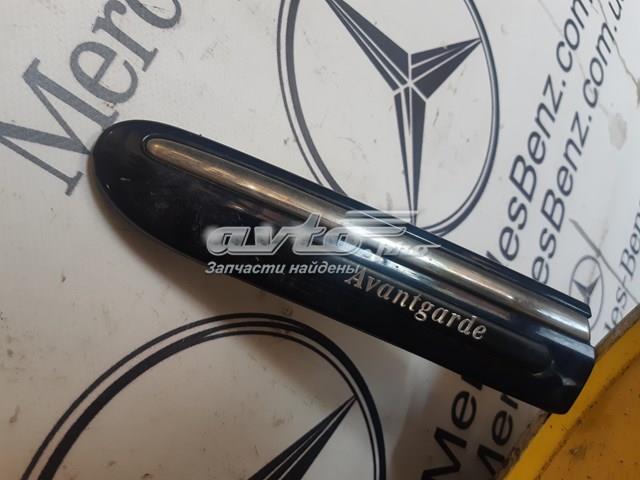 Молдинг переднього лівого крила A2036904762 MERCEDES