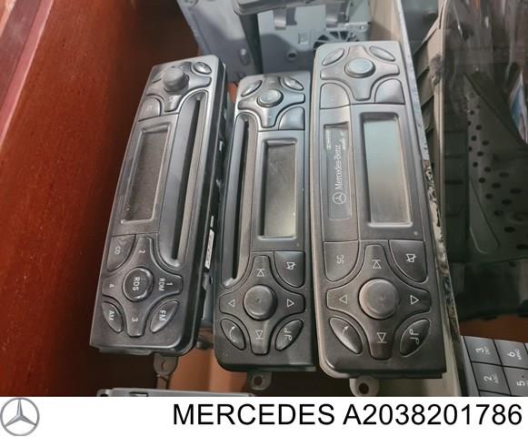 Магнітола A2038201786 MERCEDES