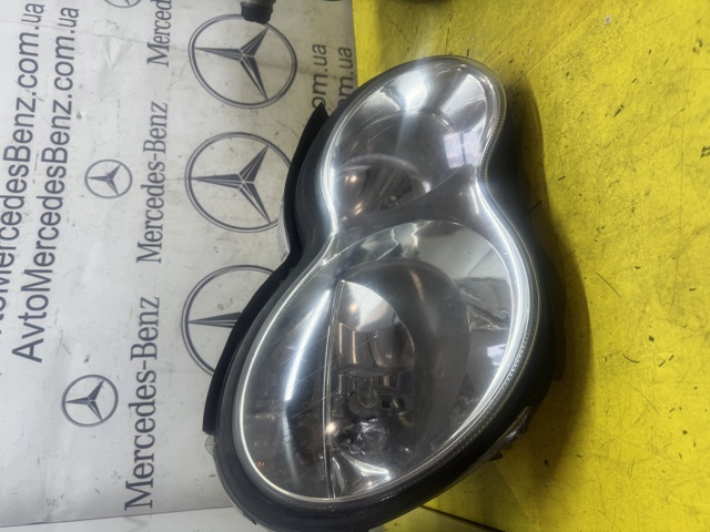 Права блок фара A2038203261 MERCEDES