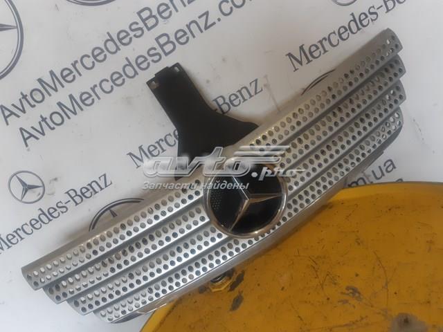 Облицювання радіатора A2038801283 MERCEDES