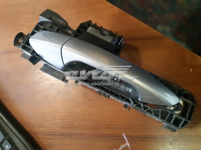 Тримач зовнішньої ручки дверей, задніх лівих A2047602134 MERCEDES