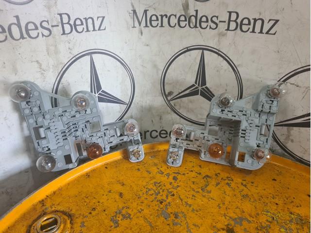 Плата заднього ліхтаря, контактна A2048201600 MERCEDES