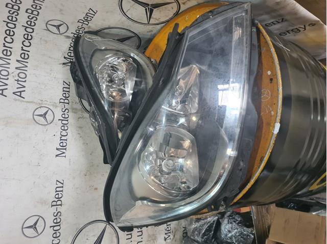 Права блок фара A2048209659 MERCEDES