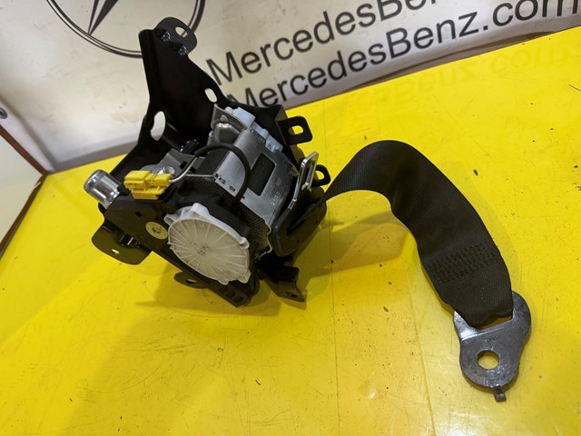 Пасок безпеки задній правий A2048600885 MERCEDES