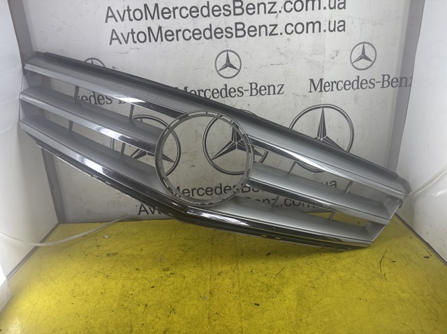 Облицювання радіатора A2048800023 MERCEDES