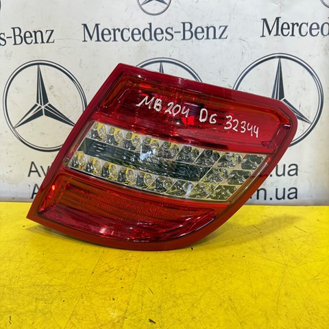 Ліхтар задній правий A2049069602 MERCEDES