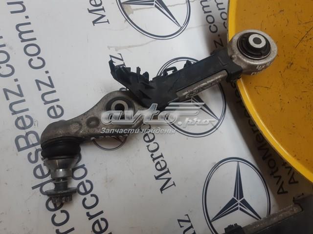 Важіль передньої підвіски нижній, лівий/правий A2053305801 MERCEDES