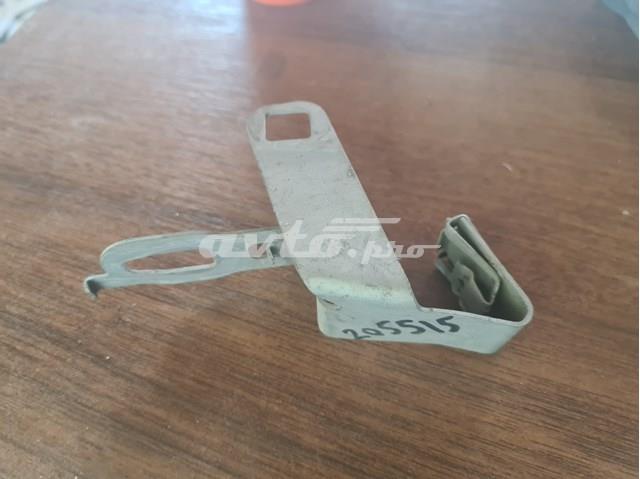 Кронштейн кріплення захисту двигуна A2055240240 MERCEDES
