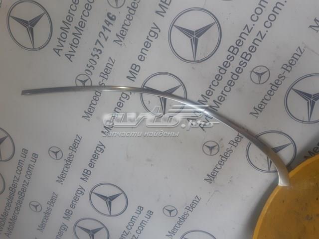 Накладка задніх лівих дверей, верхня A2056900380 MERCEDES