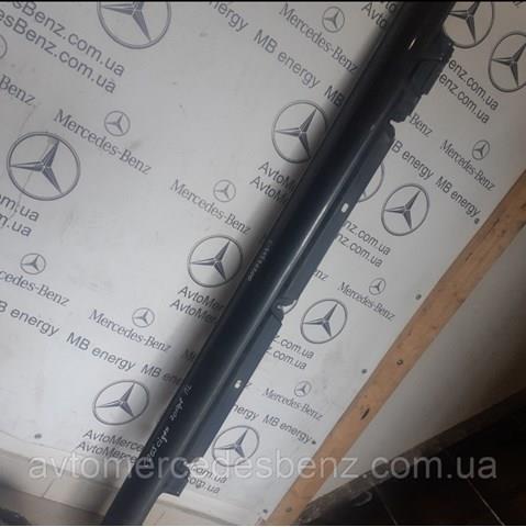 Накладка зовнішня (молдинг) порога, лівий A2056907102 MERCEDES