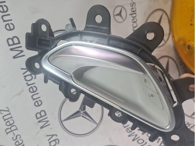 Ручка передніх дверей внутрішня, права A2057600200 MERCEDES