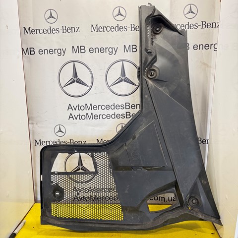 Водостік лобового скла, жабо A2058308902 MERCEDES