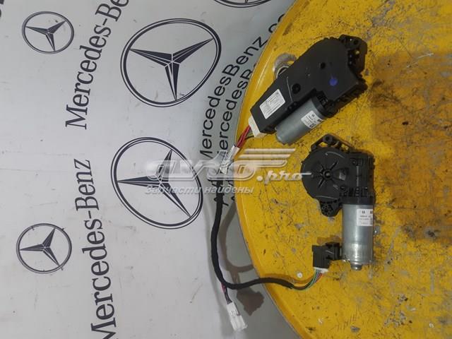 Двигун приводу люка A2059001024 MERCEDES