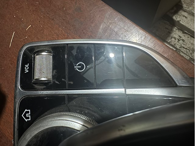 Блок кнопок центральної консолі A2059059306 MERCEDES
