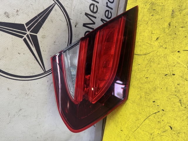 Ліхтар задній лівий A2059066700 MERCEDES