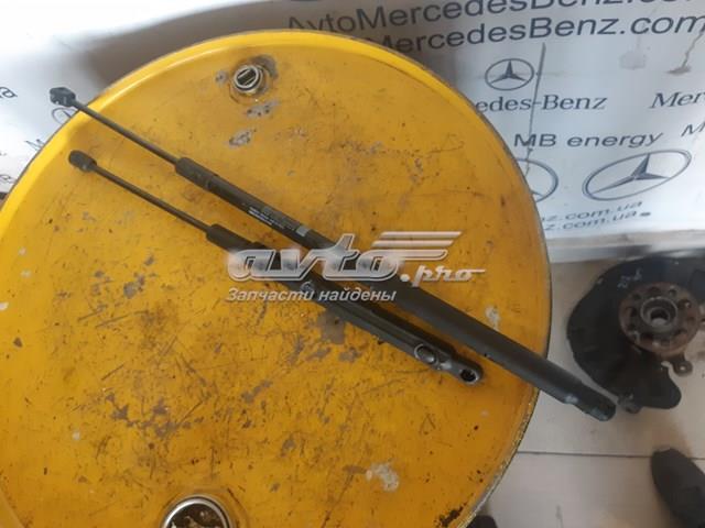Стійка капота права A2059800164 MERCEDES