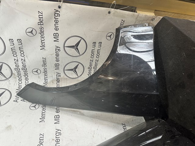 Переднє праве крило A2078800218 MERCEDES