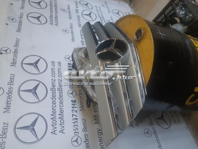 Решітка радіатора A2078880260 MERCEDES