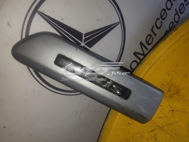 Молдинг переднього правого крила A2086900262 MERCEDES