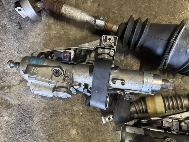 Колонка рульова A2114603216 MERCEDES