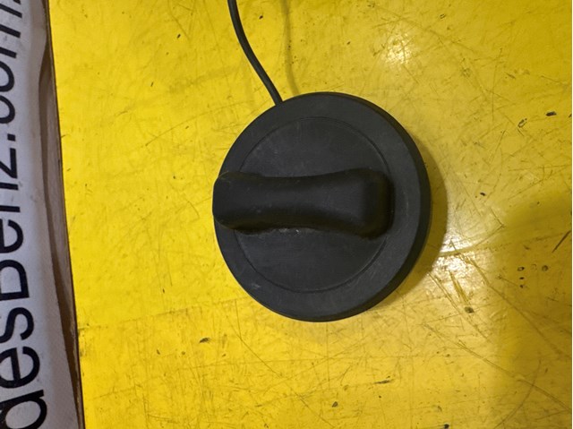 Кришка / пробка бензобака Mercedes E