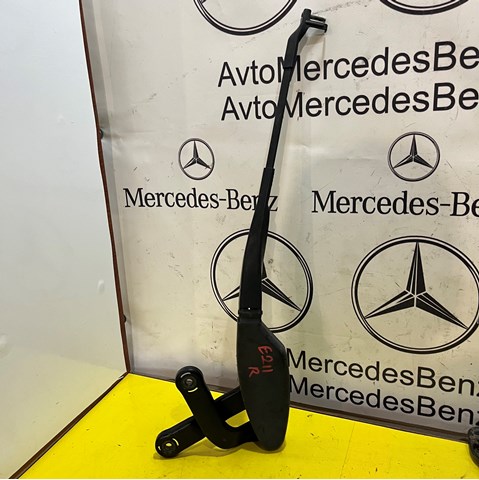 Важіль-поводок двірника лобового скла A2118200444 MERCEDES