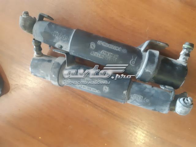 Форсунка омивача фари передньої, правої A2118600647 MERCEDES