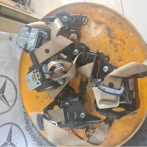 Ремені безпеки A2118604286 MERCEDES