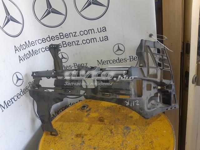 Праве кріплення переднього бампера A2118800452 MERCEDES