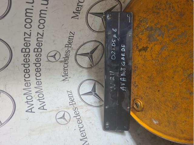 Кронштейн переднього номерного знака A2118850781 MERCEDES