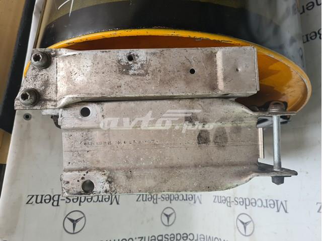 Наповнювач бампера переднього A2126200995 MERCEDES