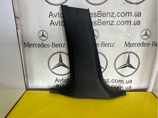 Обшивка стійки кузова внутрішньої, середня нижня ліва A2126903925 MERCEDES